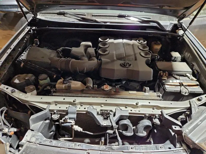 2021 TOYOTA 4RUNNER SR5  