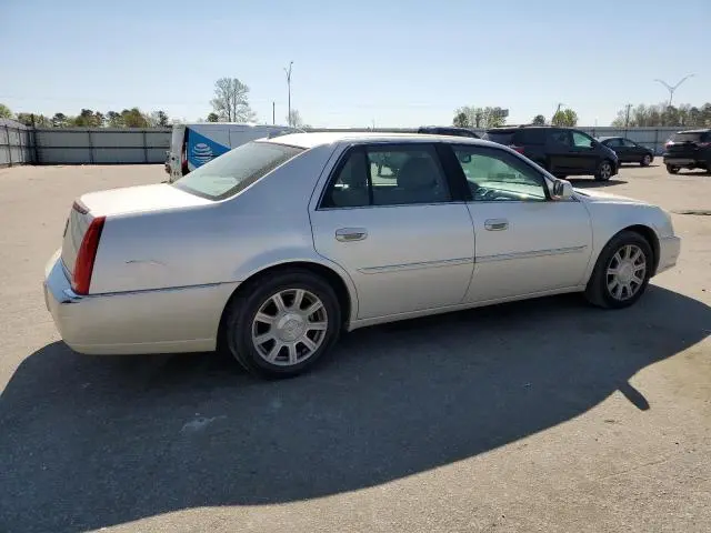 2010 CADILLAC DTS