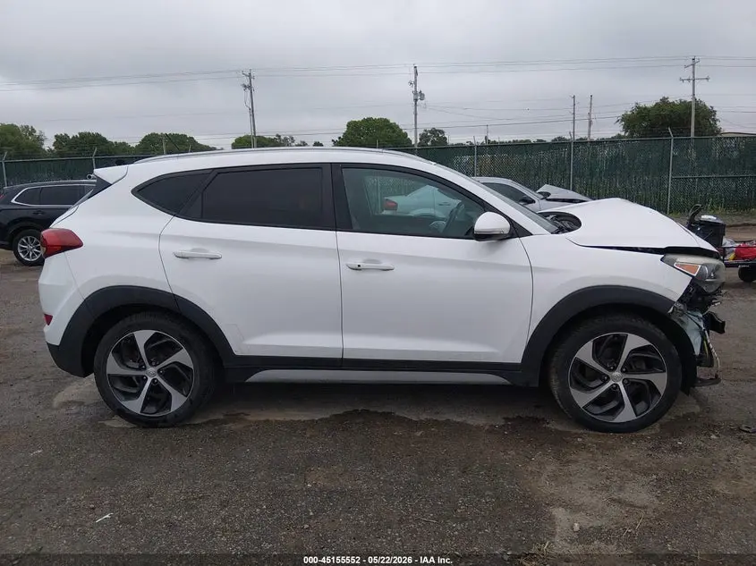 2017 HYUNDAI TUCSON SPORT
