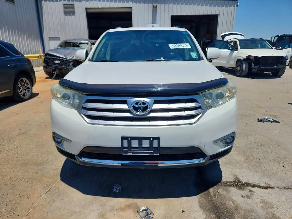 2013 TOYOTA HIGHLANDER LIMITED  