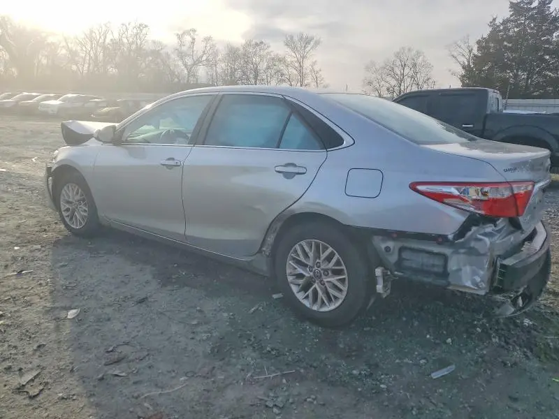 2016 TOYOTA CAMRY LE  
