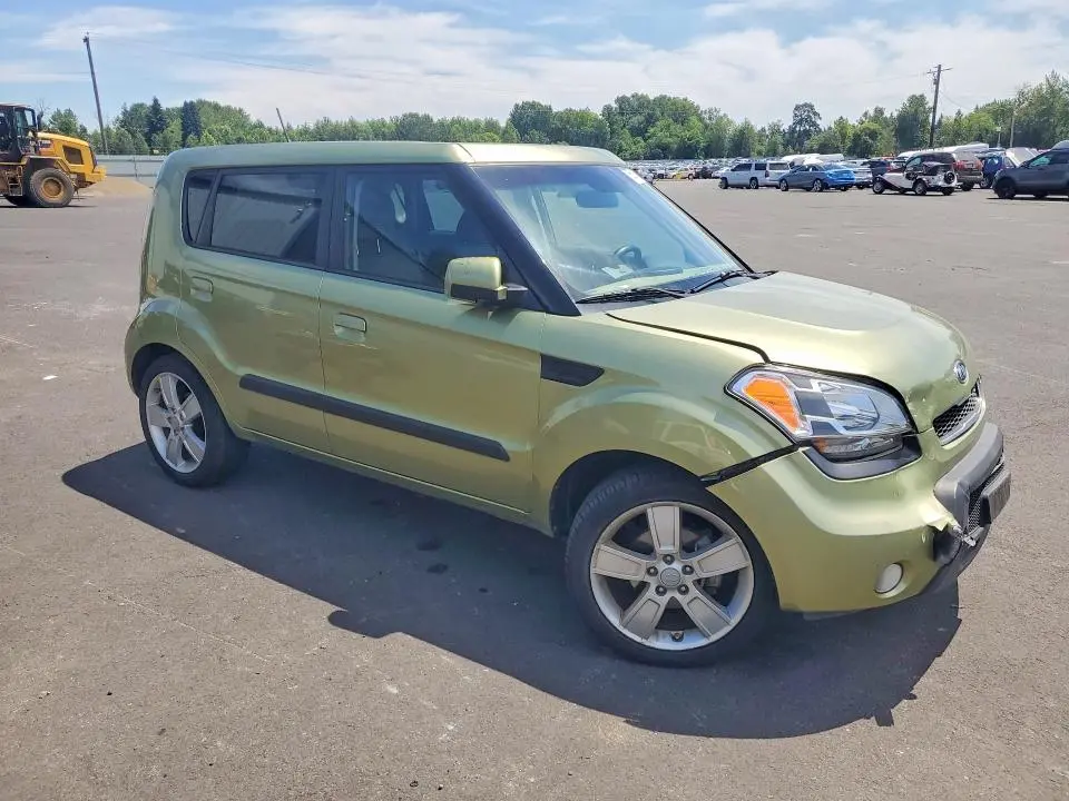 2010 KIA SOUL +  