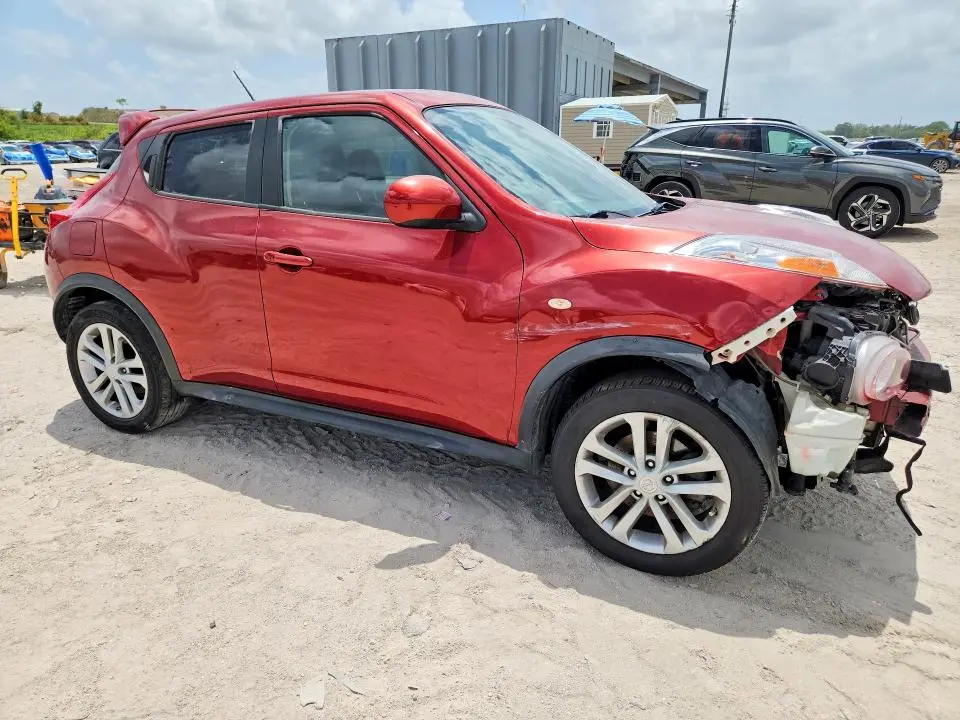2011 NISSAN JUKE S  