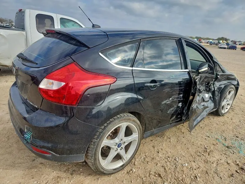 2012 FORD FOCUS TITANIUM  