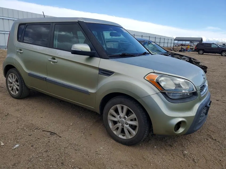 2012 KIA SOUL +  