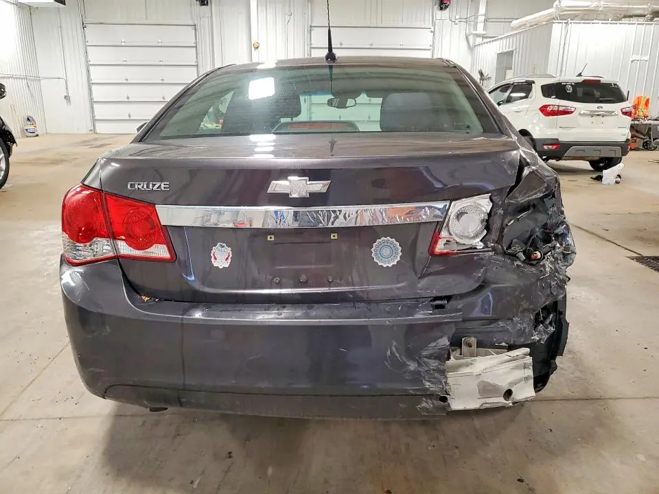 2014 CHEVROLET CRUZE LS  