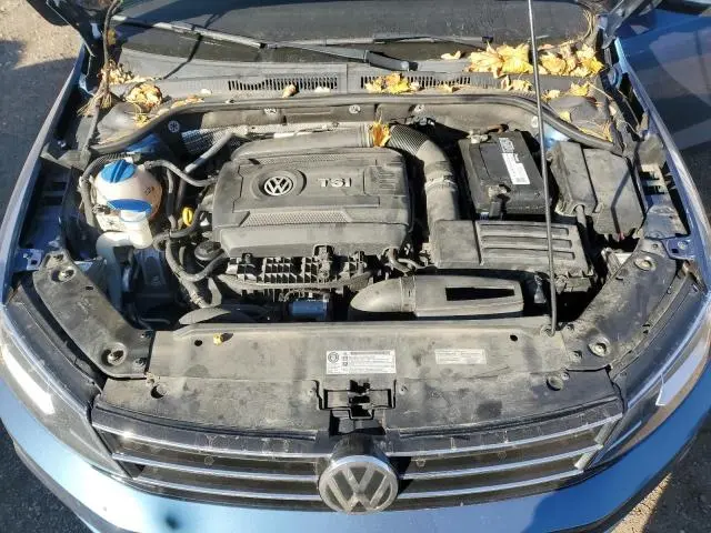 2016 VOLKSWAGEN JETTA SEL  