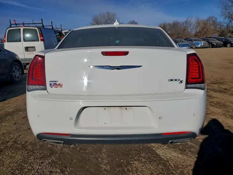 2019 CHRYSLER 300 S  