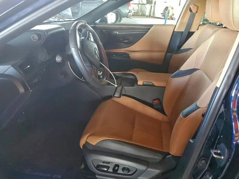 2024 LEXUS ES 300H BASE  