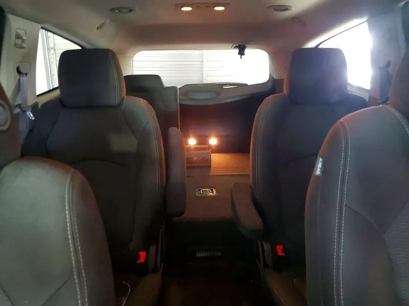 2015 CHEVROLET TRAVERSE LT  