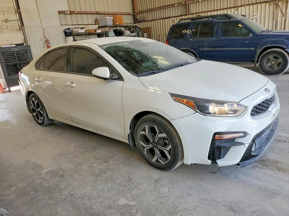 2020 KIA FORTE LXS  