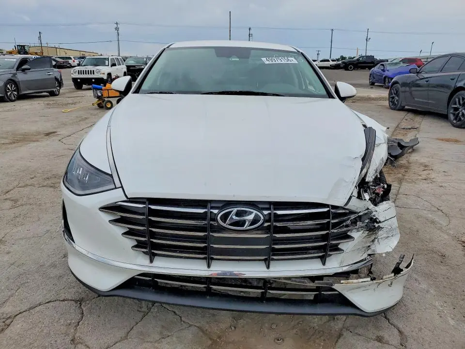2021 HYUNDAI SONATA SE  