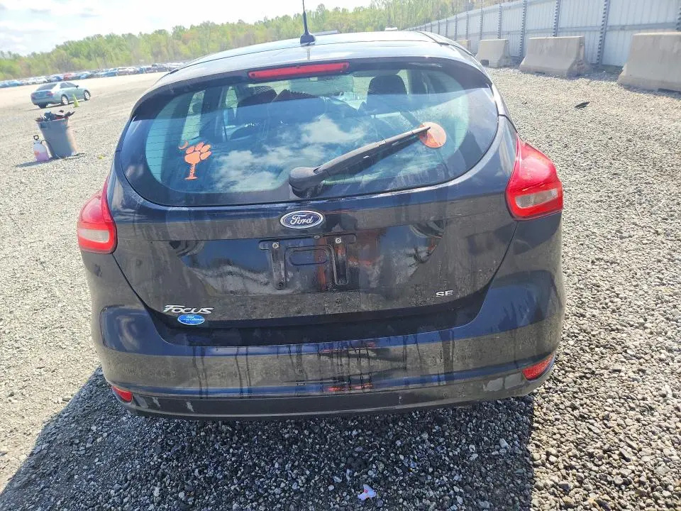 2017 FORD FOCUS SE  