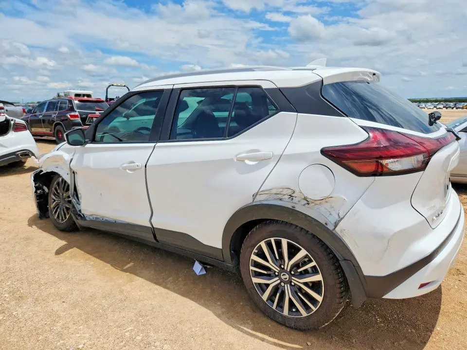 2021 NISSAN KICKS SV  