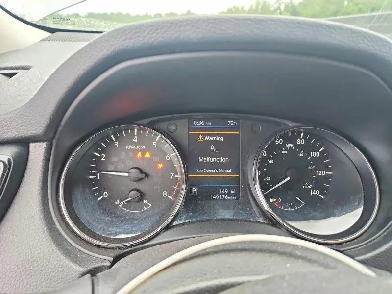 2018 NISSAN ROGUE SV  