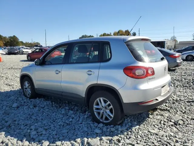 2011 VOLKSWAGEN TIGUAN S  