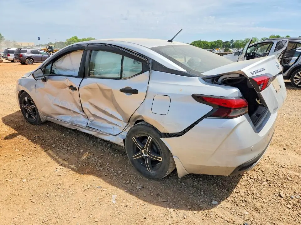 2020 NISSAN VERSA S  