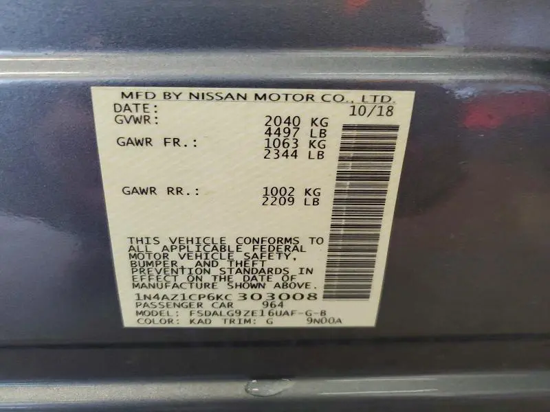 2019 NISSAN LEAF SL  