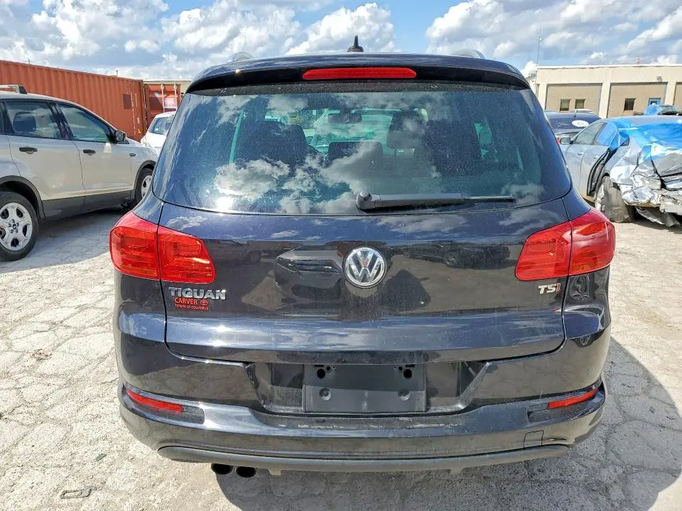 2017 VOLKSWAGEN TIGUAN SPORT  