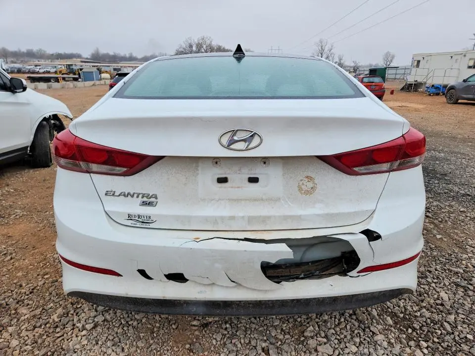 2017 HYUNDAI ELANTRA SE  
