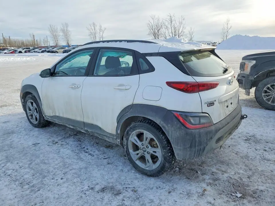 2023 HYUNDAI KONA SE  