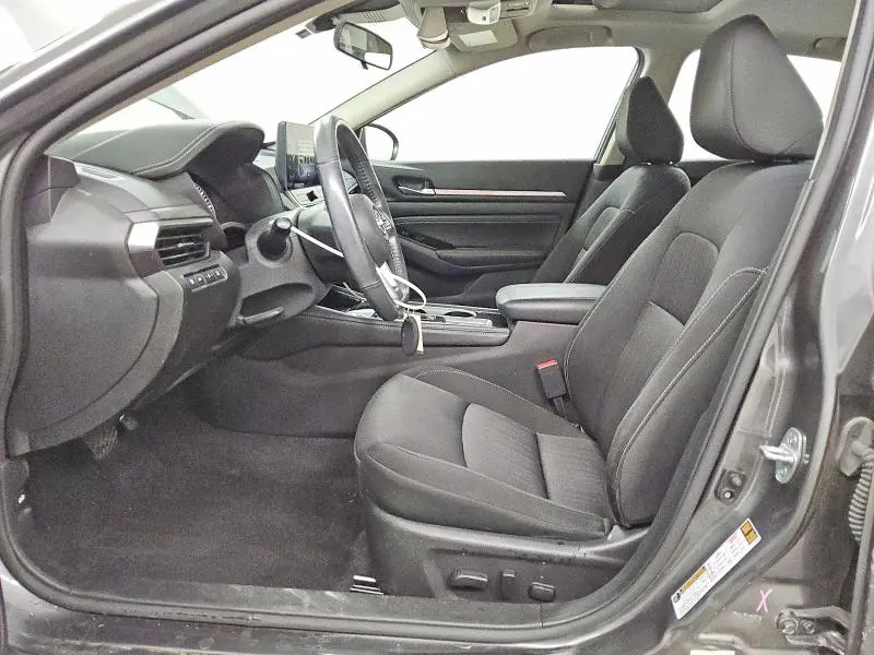 2023 NISSAN ALTIMA SV  