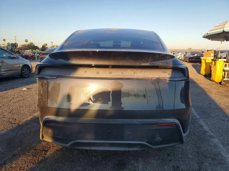 2026 TESLA MODEL Y   