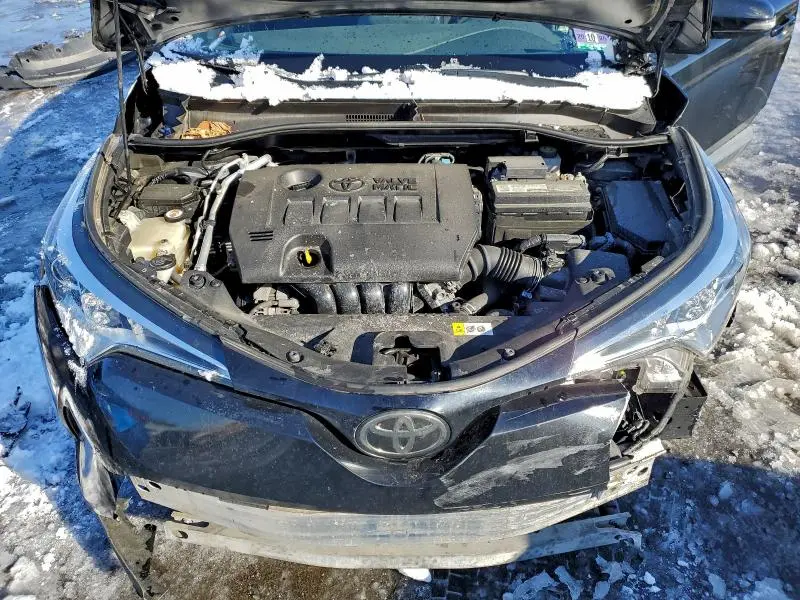 2019 TOYOTA C-HR XLE  