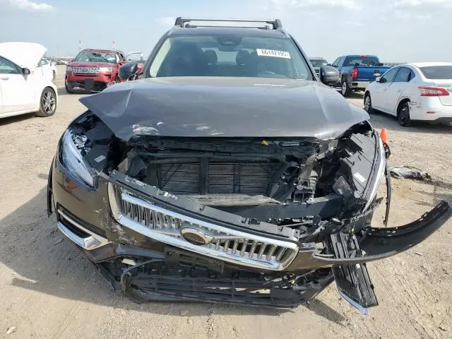 2023 VOLVO XC90 PLUS  