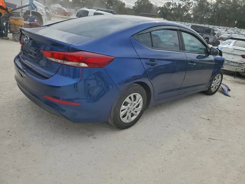 2018 HYUNDAI ELANTRA SE  