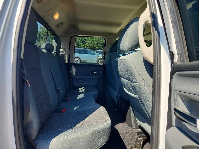 2017 RAM 1500 SLT  