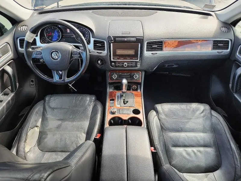 2012 VOLKSWAGEN TOUAREG V6 TDI  