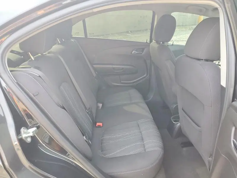 2015 CHEVROLET SONIC LT  