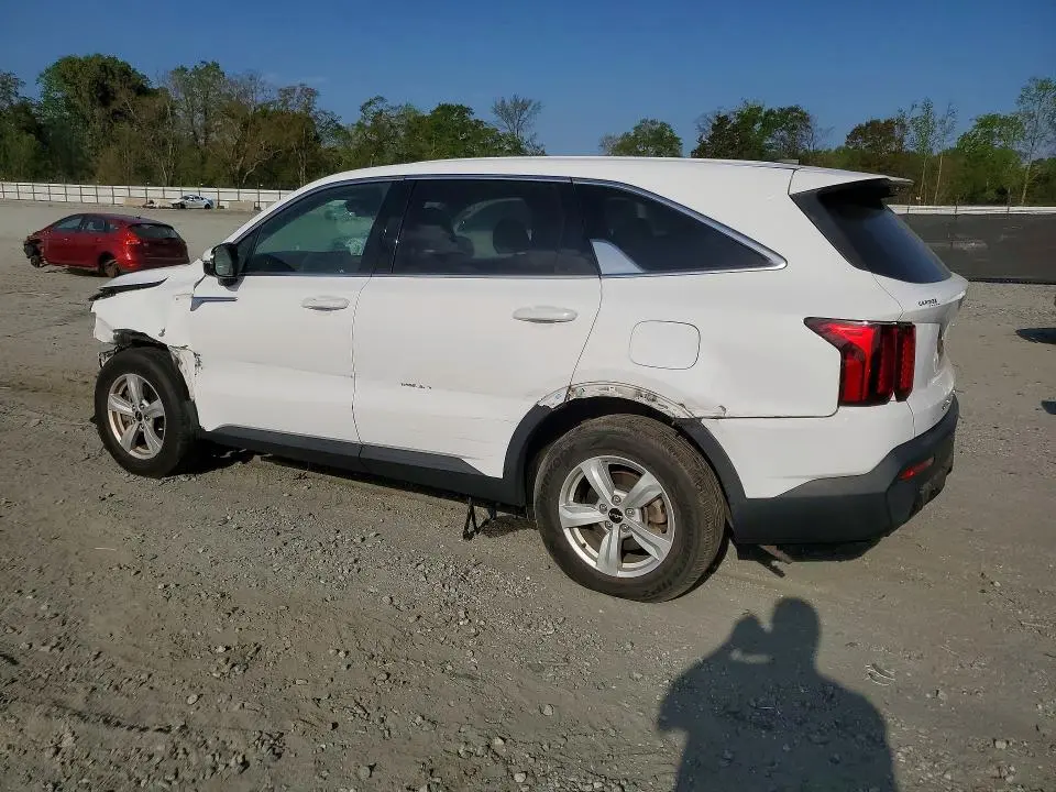 2022 KIA SORENTO LX  