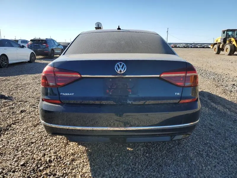 2019 VOLKSWAGEN PASSAT SE R-LINE  