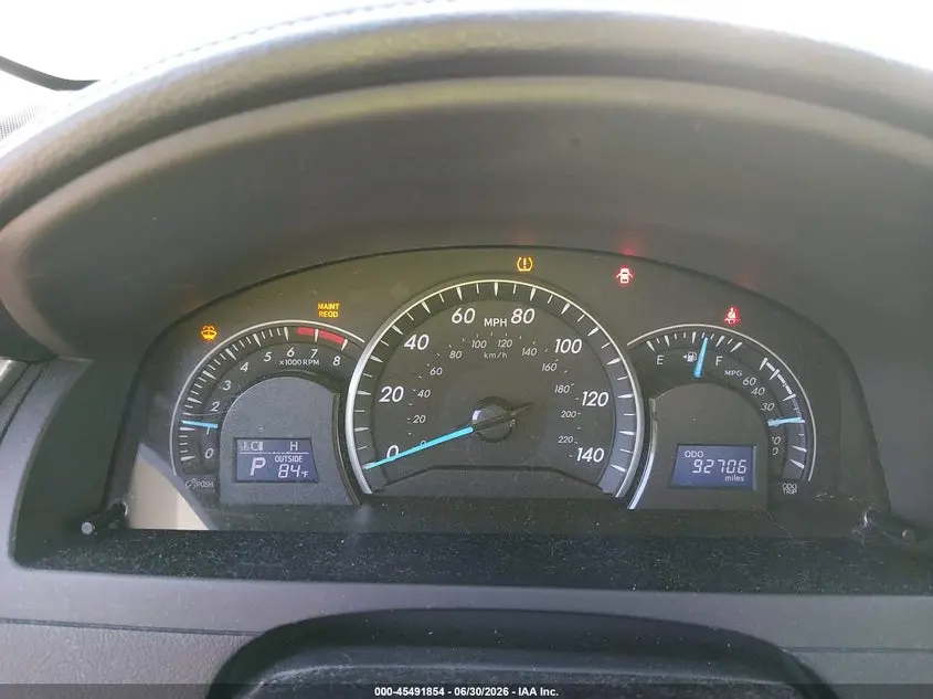 2013 TOYOTA CAMRY LE