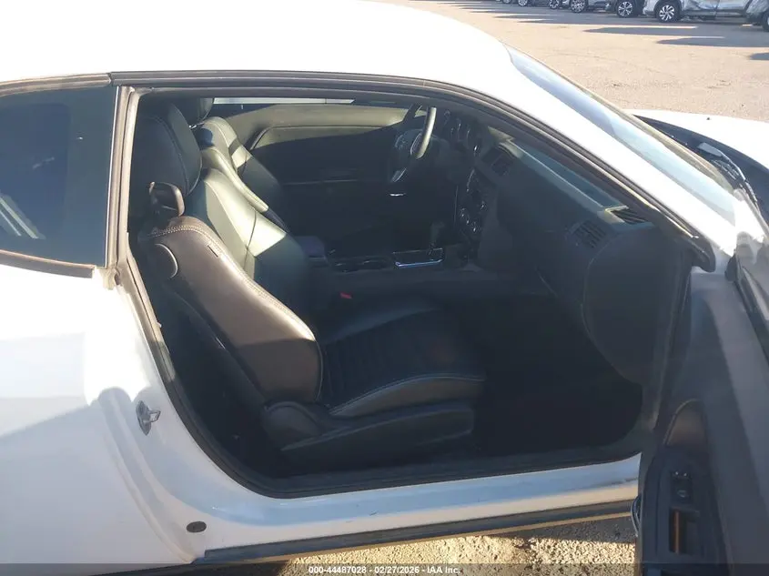 2013 DODGE CHALLENGER SXT PLUS