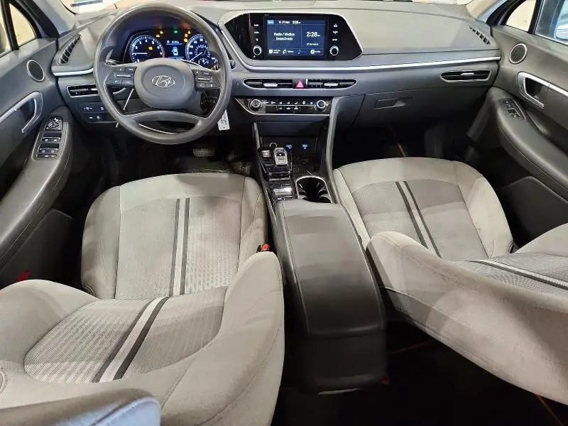 2021 HYUNDAI SONATA SE  