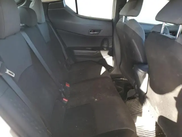 2020 TOYOTA C-HR XLE  