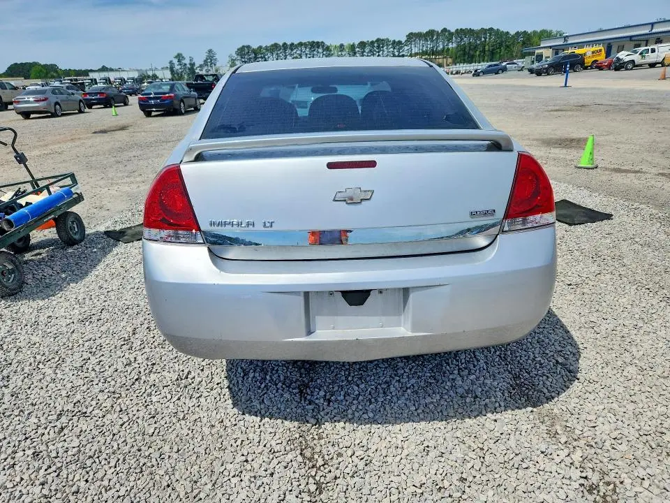2011 CHEVROLET IMPALA LT  