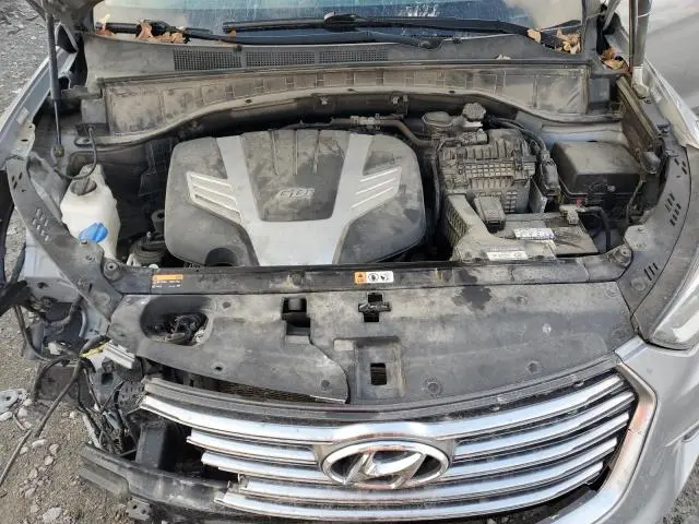 2017 HYUNDAI SANTA FE SE  