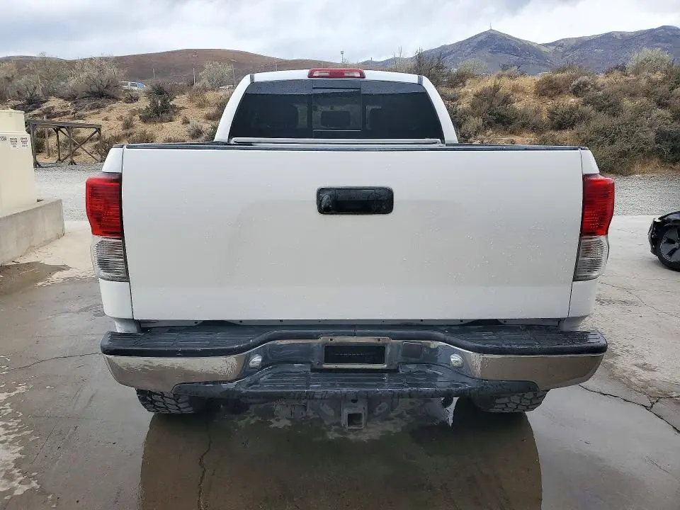 2013 TOYOTA TUNDRA DOUBLE CAB SR5  