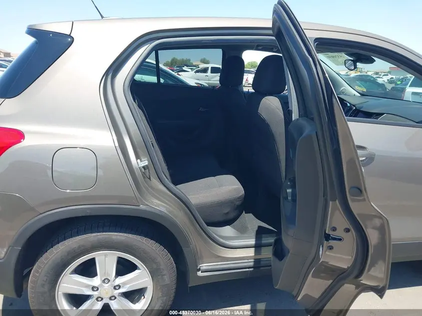 2022 CHEVROLET TRAX FWD LS