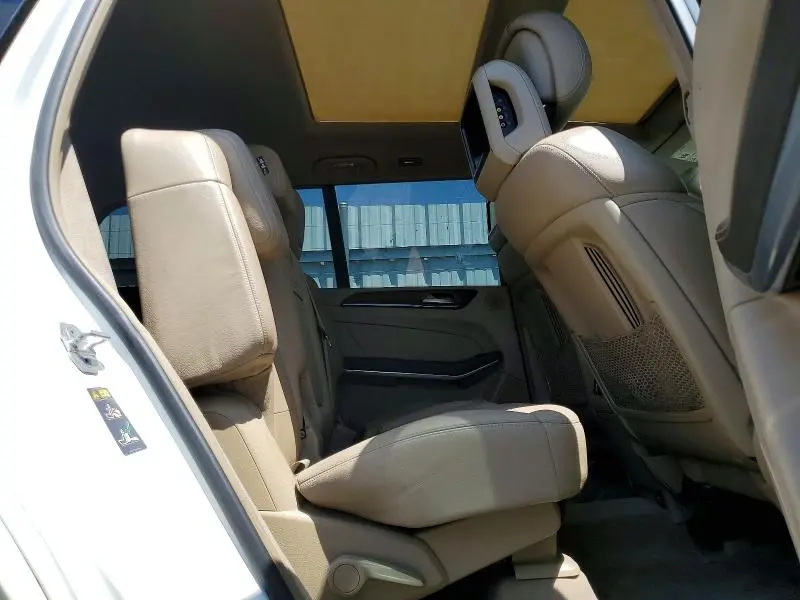2015 MERCEDES-BENZ GL 550 4MATIC  