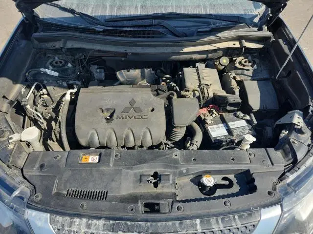 2019 MITSUBISHI OUTLANDER SE