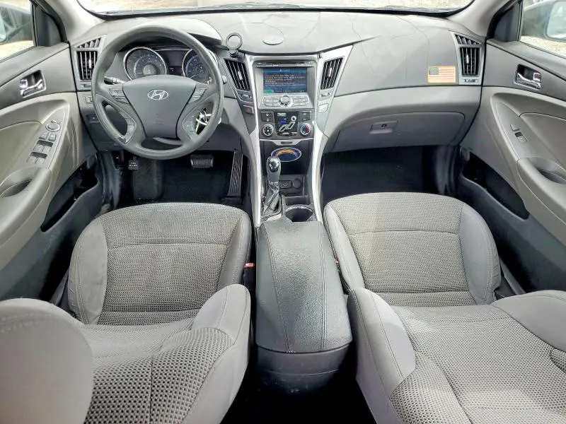 2011 HYUNDAI SONATA GLS  