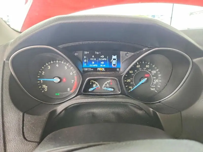 2016 FORD FOCUS SE  