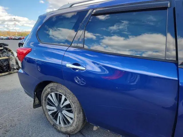 2017 NISSAN PATHFINDER S  
