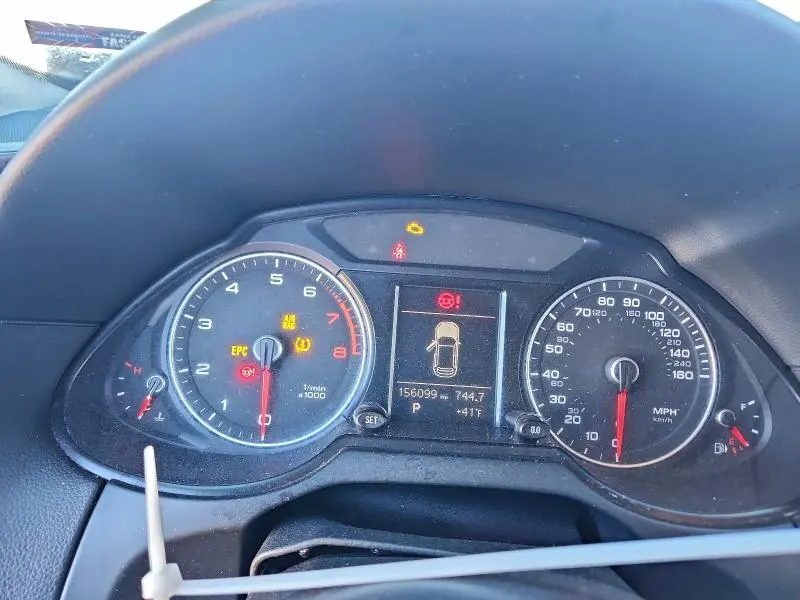 2013 AUDI Q5 PREMIUM  