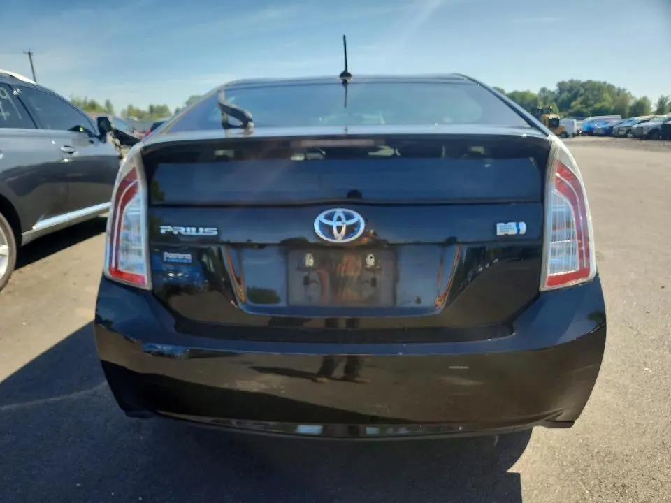 2013 TOYOTA PRIUS PERSONA SERIES SE  